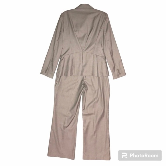 Vintage Silver Light Gray Women’s Size 16 Blazer Pant Suit Set Like New - Picture 2 of 9